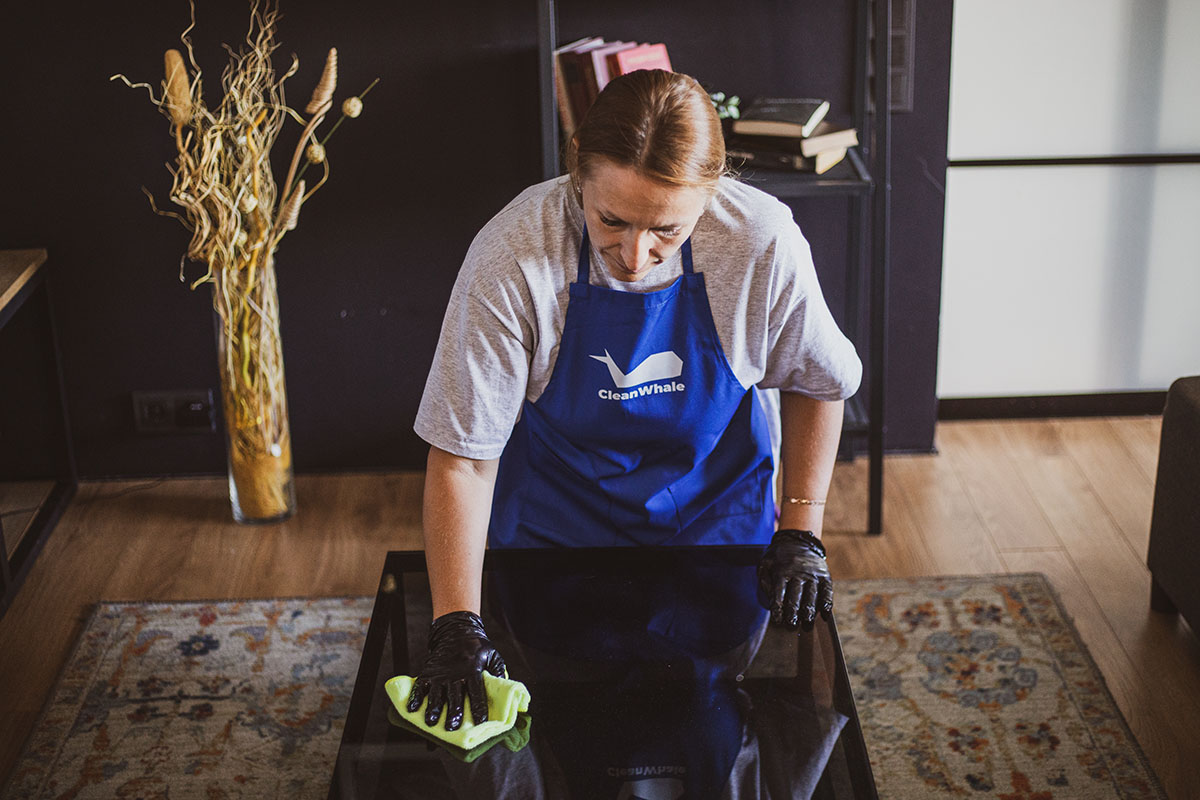 Работа в клининге в Гданьске. Как выглядит рабочий день сотрудника CleanWhale.