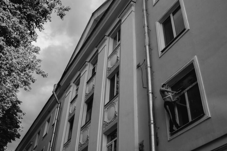 Jak wybrać najlepszą firmę do mycia okien w Gdańsku? Kompletny przewodnik